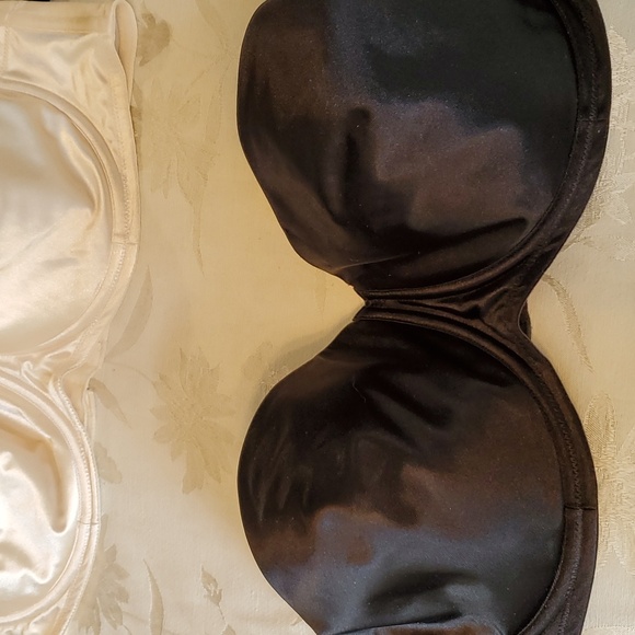Set of 5 plus bras, all shown as 44-C sizes all underwire and 2 are strapless - Picture 6 of 11